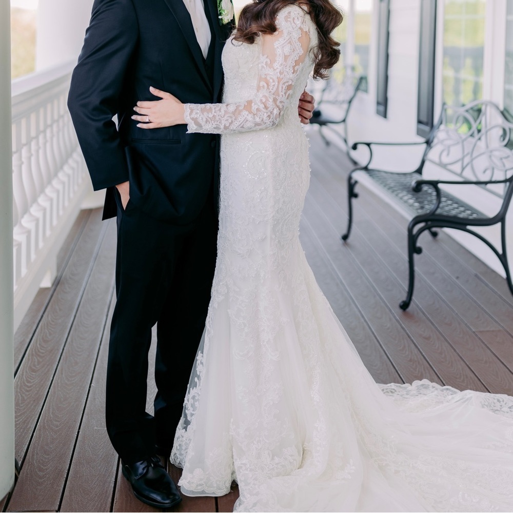 Wedding Dress​​ - Picture 7 of 8